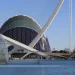 L'Hemisfèric en de brug in de Ciudad de las Artes y las Ciencias in Valencia